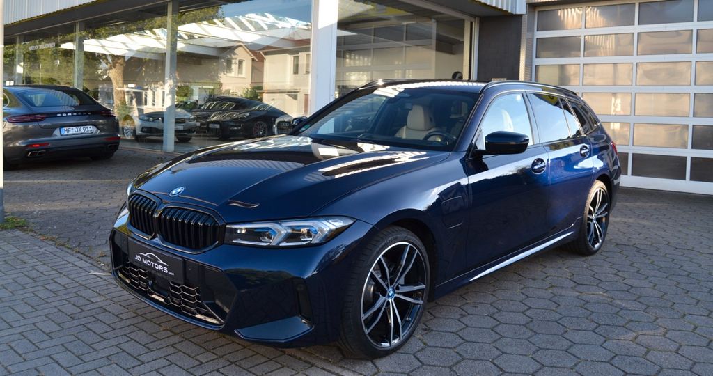 Bild des Angebotes BMW 330e xDrive M Sport*HUD*360°*ACC*H&K*AHK*