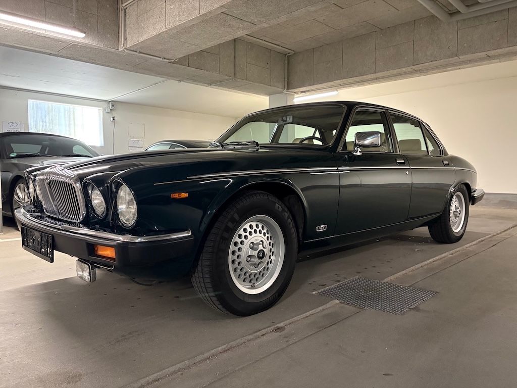 Bild des Angebotes Jaguar Double Six**BRG/Magnolia**orig. 59`km**1A+