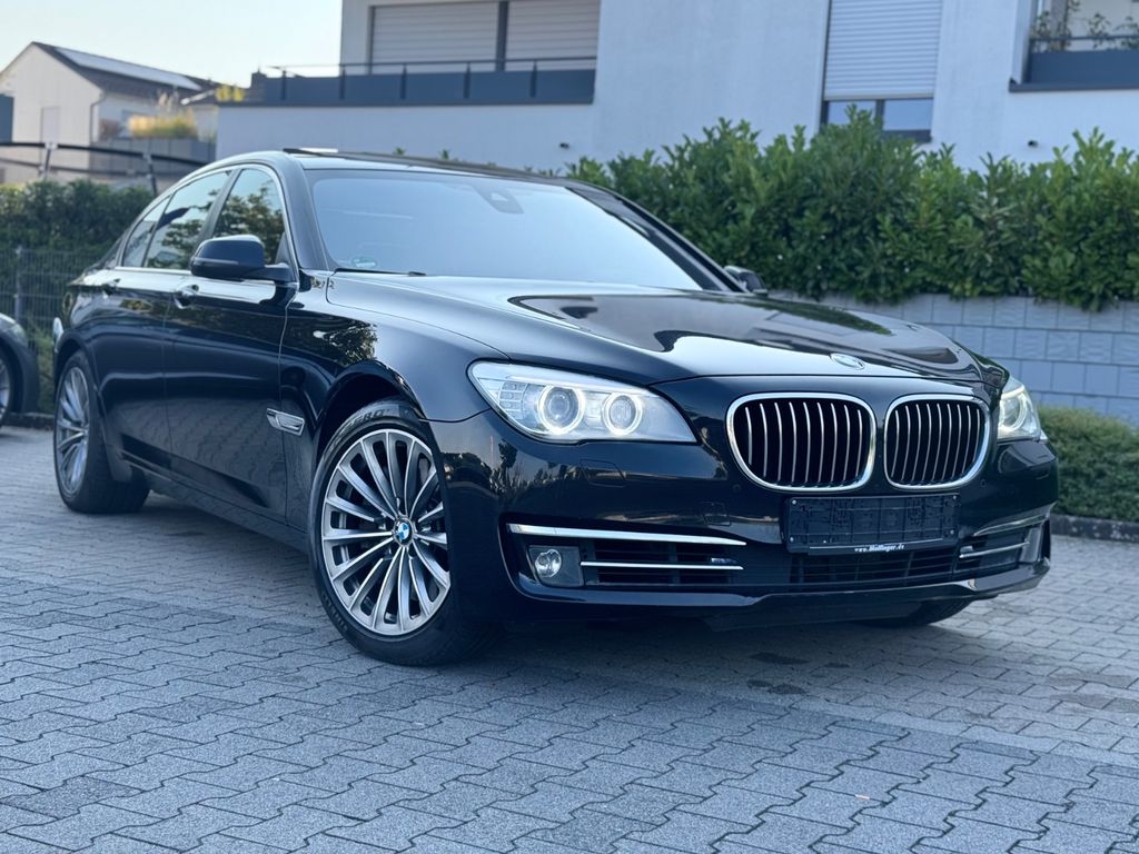 Bild des Angebotes BMW 750 d xDrive*ACC*SHD*STANDHEIZUNG*HUD