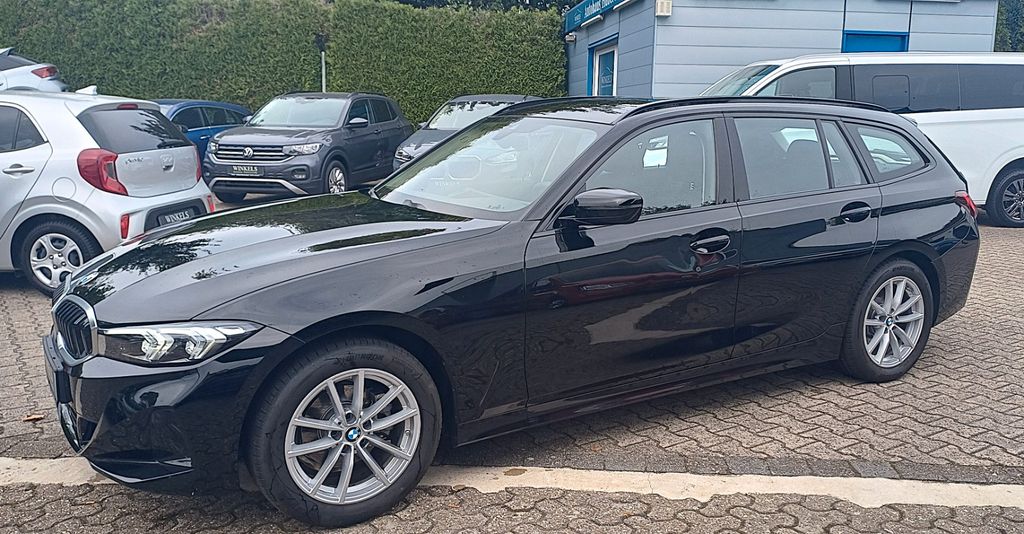 Bild des Angebotes BMW 318i Touring 8Gang-Klimaaut-Navi-Kamera-Sitzhzg
