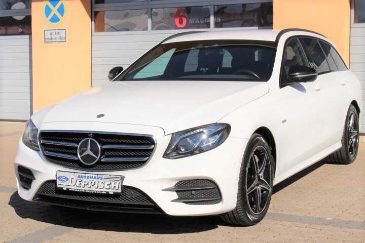 Bild des Angebotes Mercedes-Benz E 300 de T 9G-TRONIC AMG Line PLUG-IN-HYBRID E