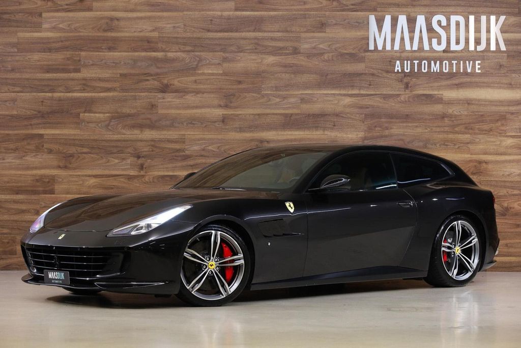Bild des Angebotes Ferrari GTC4Lusso V12 HELE|Novitec|Pass Display|Pano|JBL