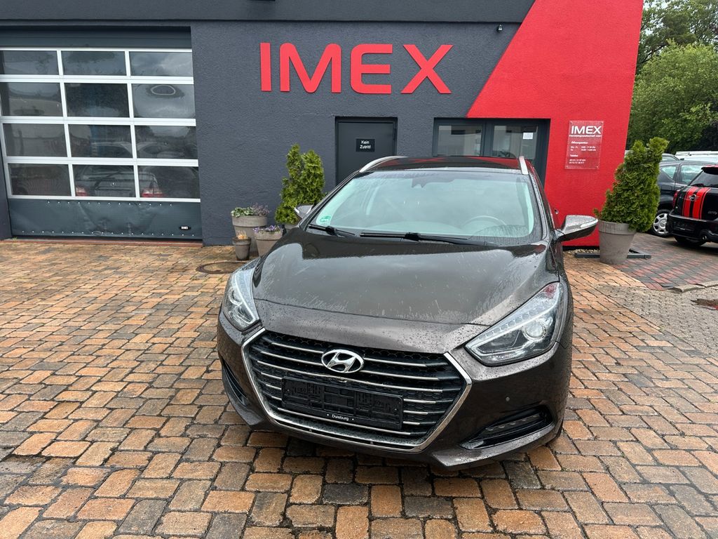 Bild des Angebotes Hyundai i40 cw blue Style 1.7 141 PS Autom. HU neu