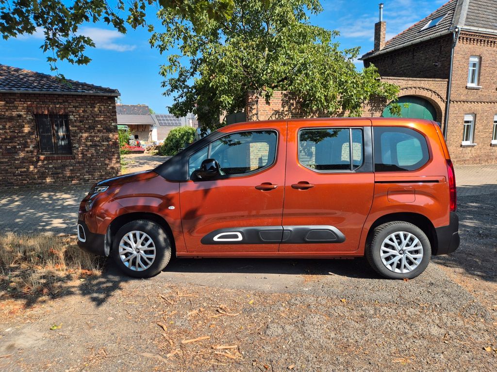 Bild des Angebotes Citroën Berlingo PureTech 110 S&S FEEL M FEEL