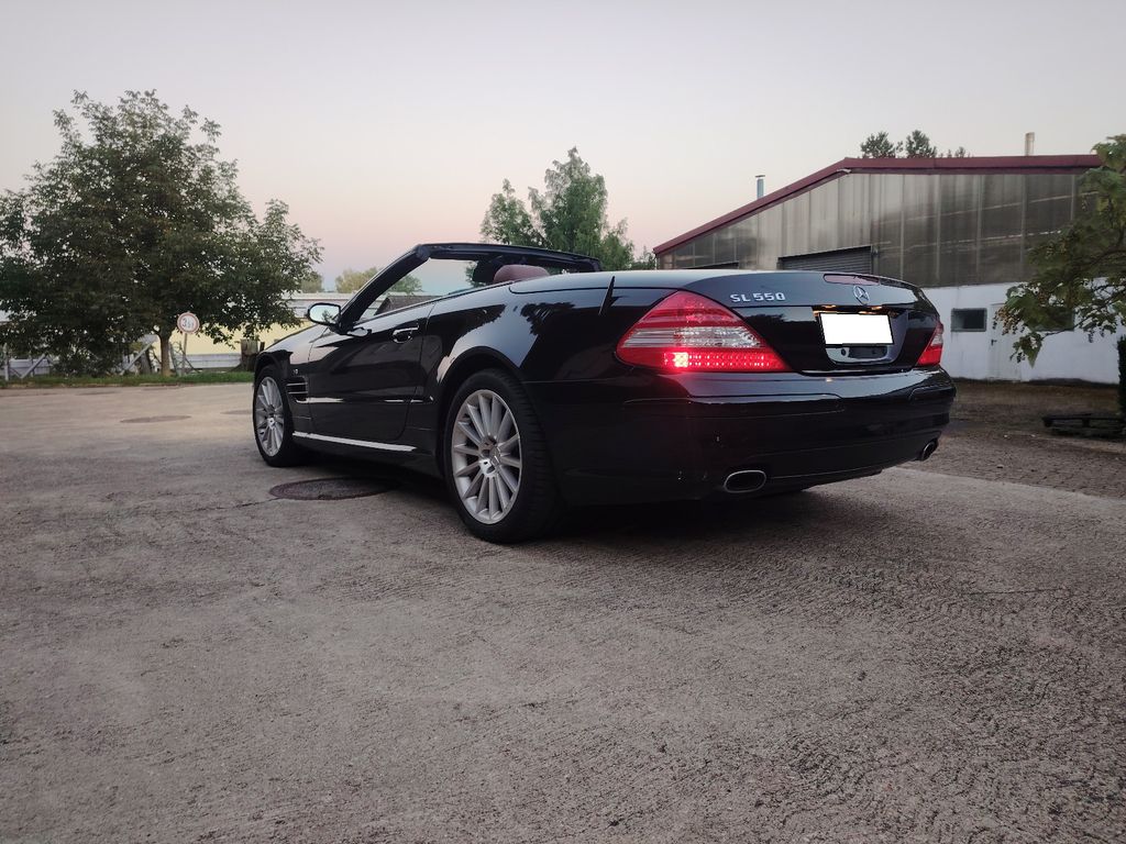 Bild des Angebotes Mercedes-Benz SL 550 AMG Style ab Werk