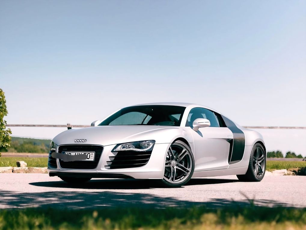 Audi R8 4.2 FSI R tronic quattro -