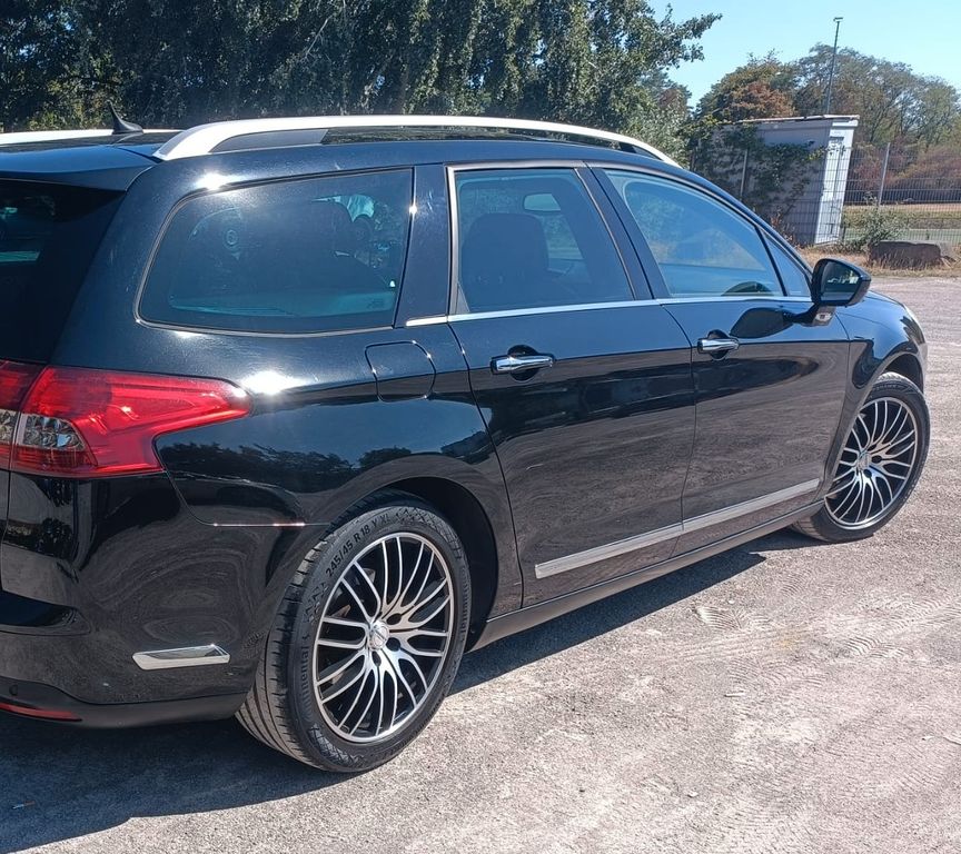 Bild des Angebotes Citroën C5 Tourer 2.2 HDi 204 PS Automatik Hydractive