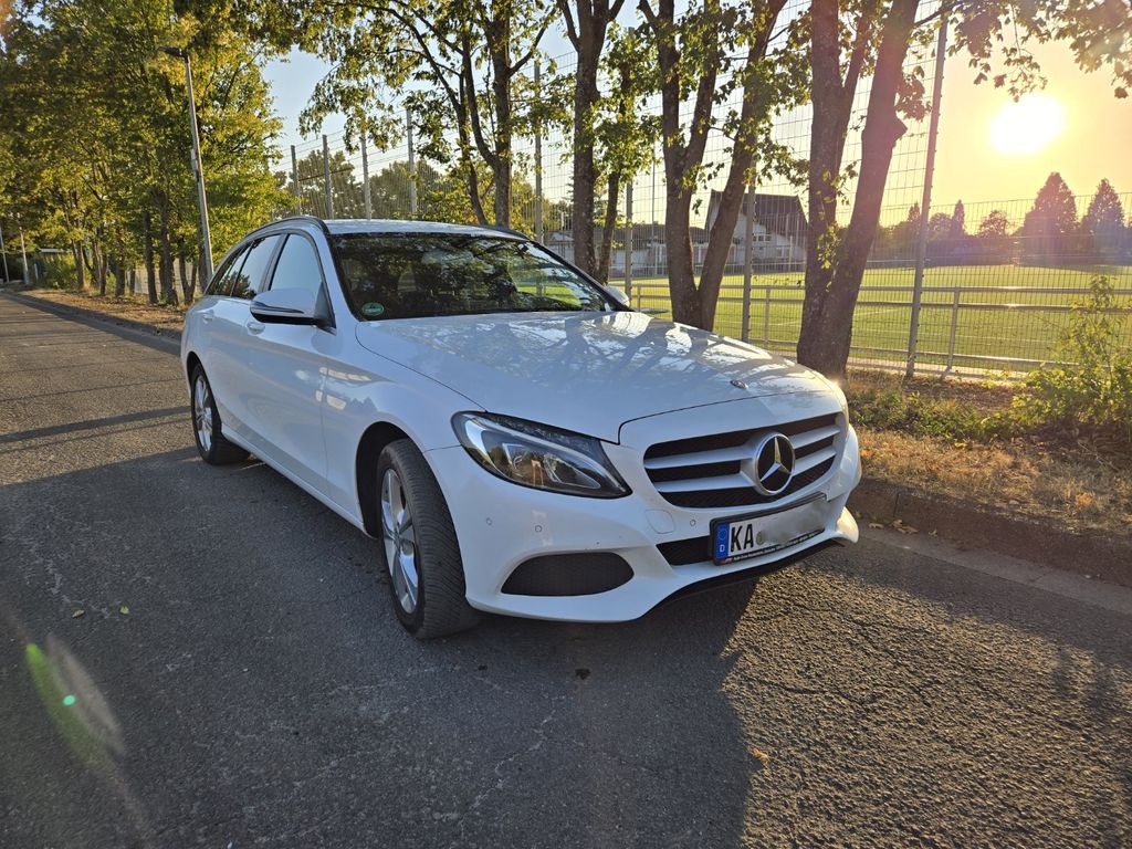 Bild des Angebotes Mercedes-Benz C 300 h - Zustand: sehr gut! Garagenwagen