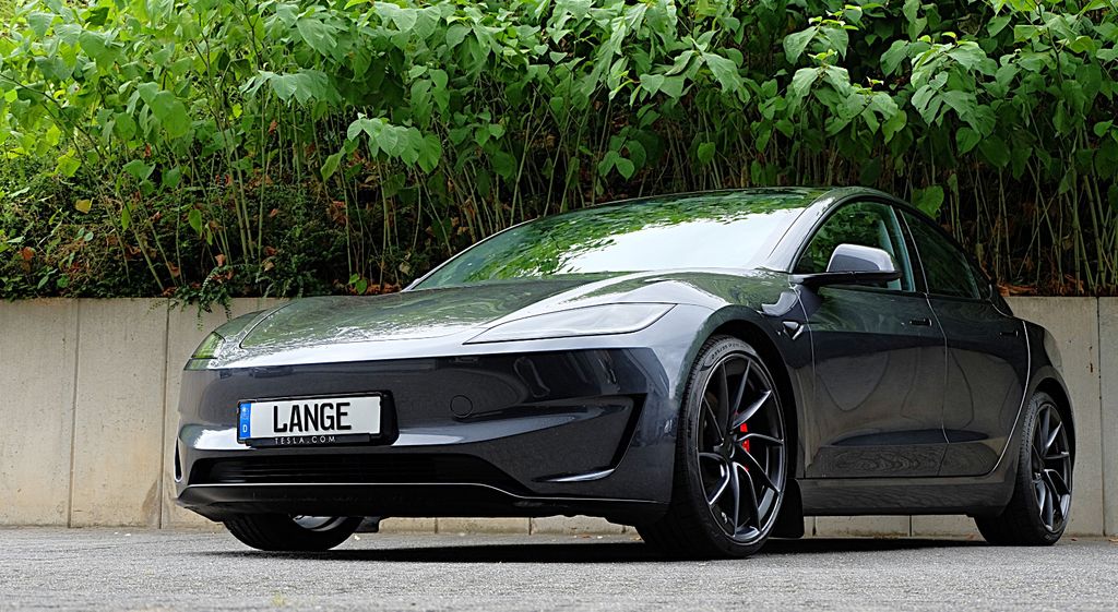 Bild des Angebotes Tesla Model 3 Performance Dual Motor AWD, AHK, LM 20"