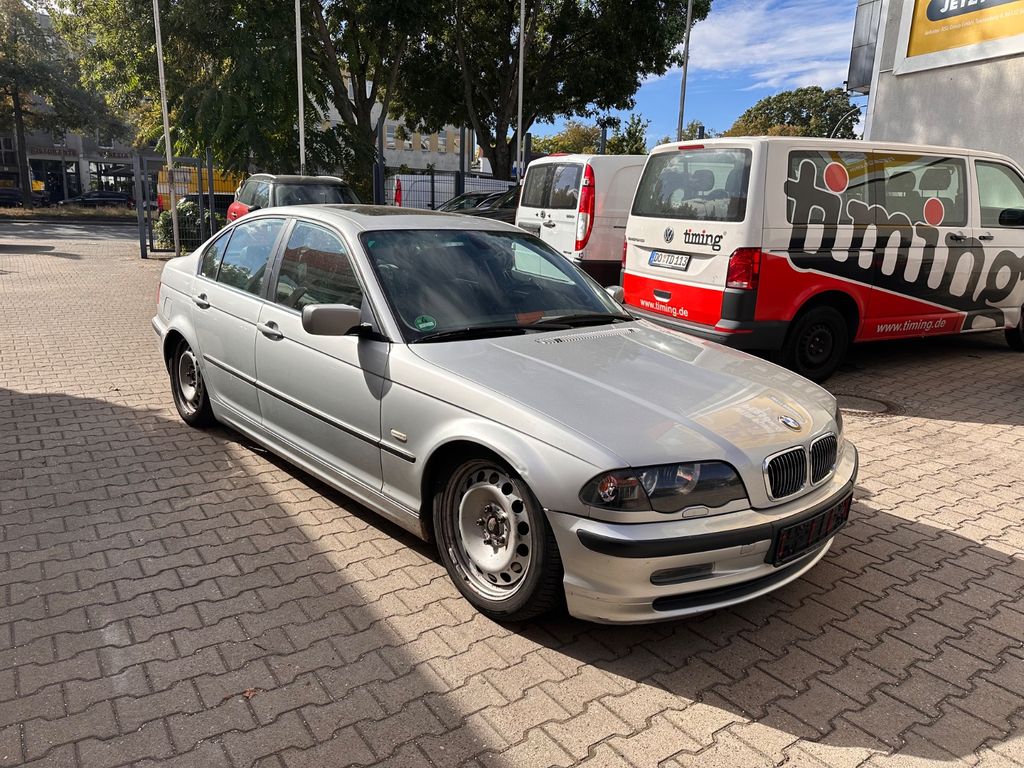 BMW 330d Limousine*HU04/28*Klima*AHK*SHZ*Bi-Xen