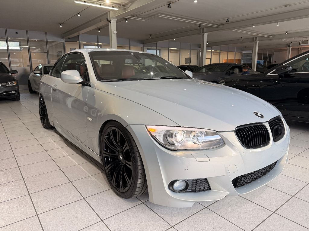 Bild des Angebotes BMW 335 i Cabrio M Sport Individual*Navi-Pro*Bi-Xeno