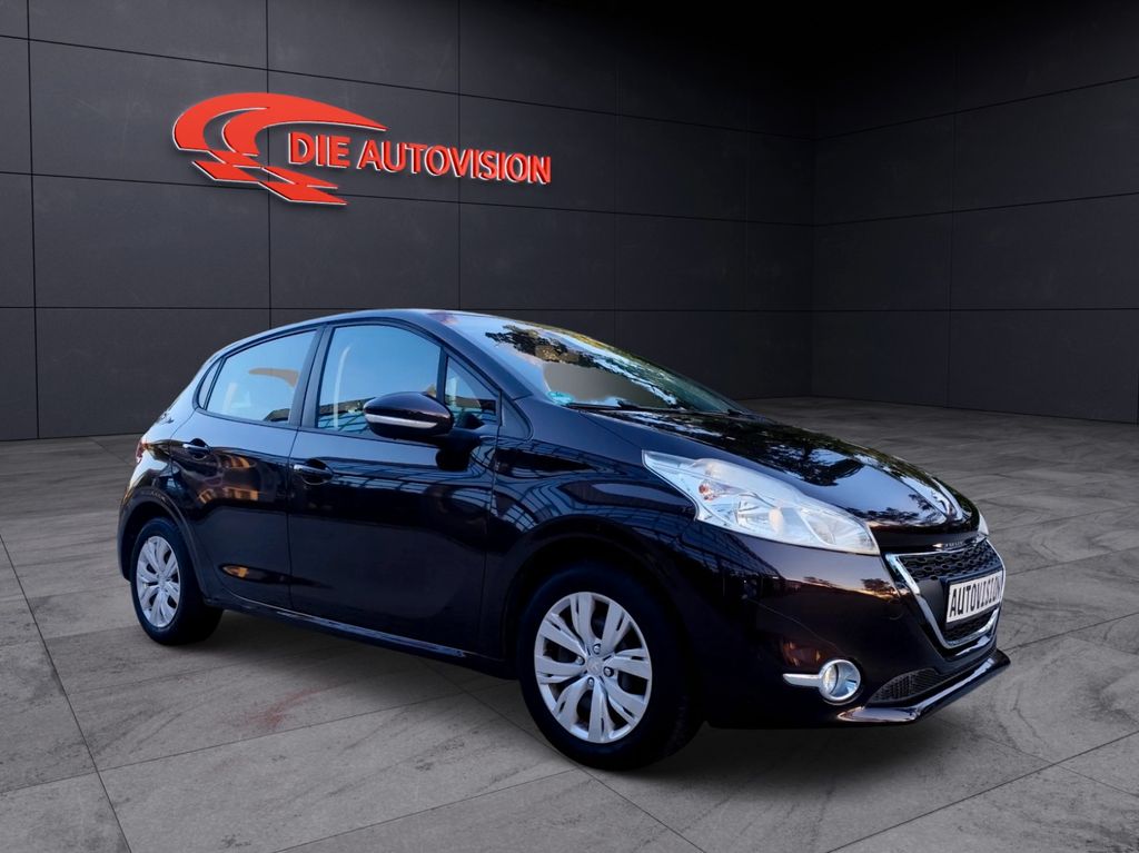 Bild des Angebotes Peugeot 208 1.2 PureTech 82*PDC*BT*TEMP*NAVIv*SHZ