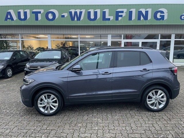 Bild des Angebotes Volkswagen T-Cross 1.0 TSI-DSG LIFE, IQ-Drive,RFK,Keyless
