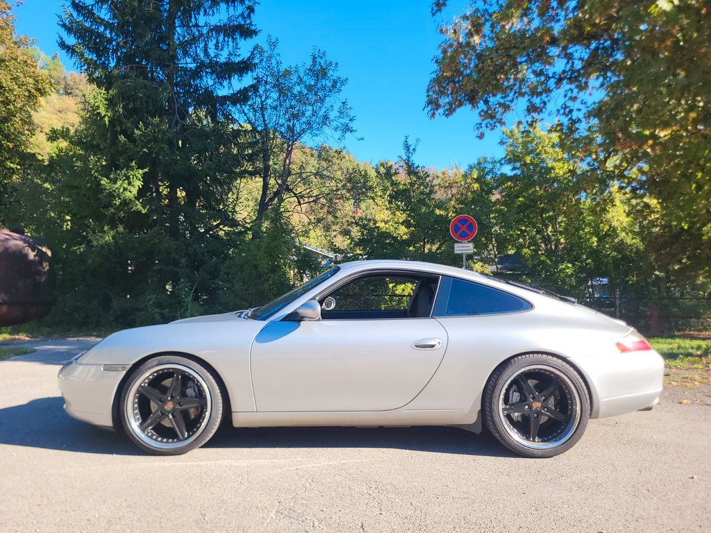 Porsche 911 996 Carrera 4 Coupé