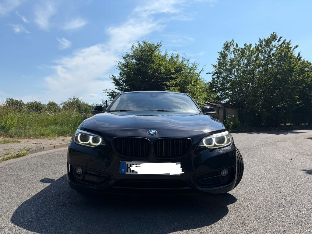 Bild des Angebotes BMW 220d Sport Line, AUTOMATIK, HARMAN&KARDON