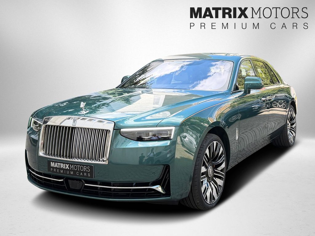 Bild des Angebotes Rolls-Royce Ghost Series ll Theatre Picnic BeSpoke Massage