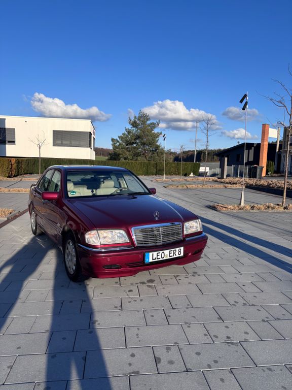 Mercedes-Benz C 200 ELEGANCE