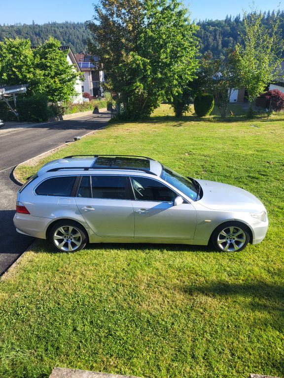 Bild des Angebotes BMW 525d A touring -