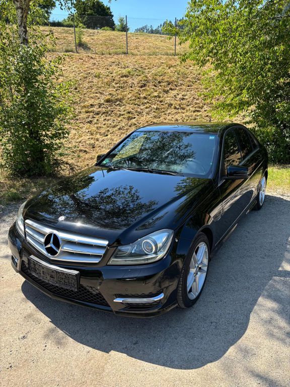 Bild des Angebotes Mercedes-Benz C 200 BlueEFFICIENCY - CGI AMG Sport-Paket