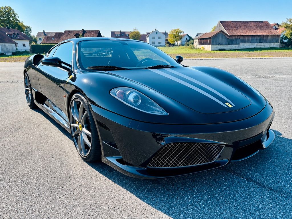Ferrari F430 Scuderia F1 Voll Carbon Unfallfrei Streifen