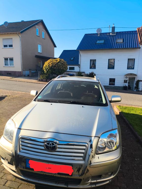 Bild des Angebotes Toyota Avensis Combi Executive 2.0-l-VVT-i Executive