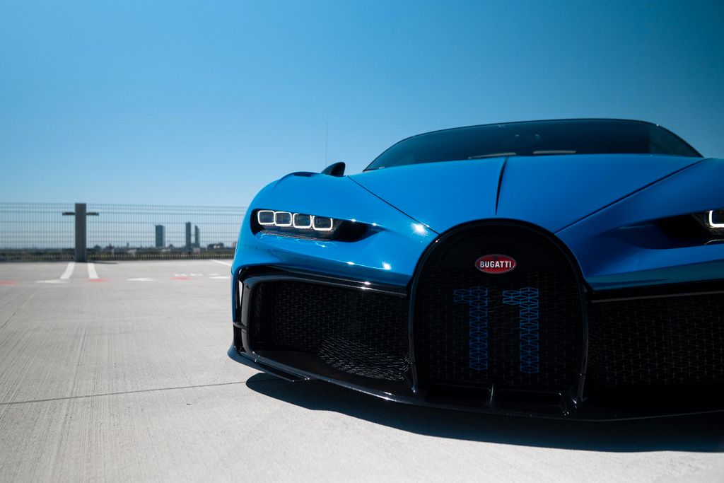 Bild des Angebotes Bugatti PUR SPORT 1 of 60 | AGILE BLUE & BLACK CARBON