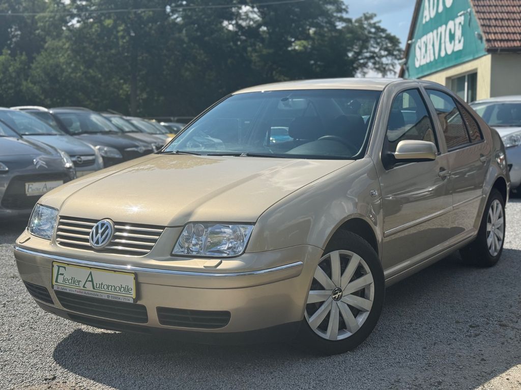 Bild des Angebotes Volkswagen Bora 1.6 FSI Pacific /2.HAND/KLIMAAUT/SITZHZG/