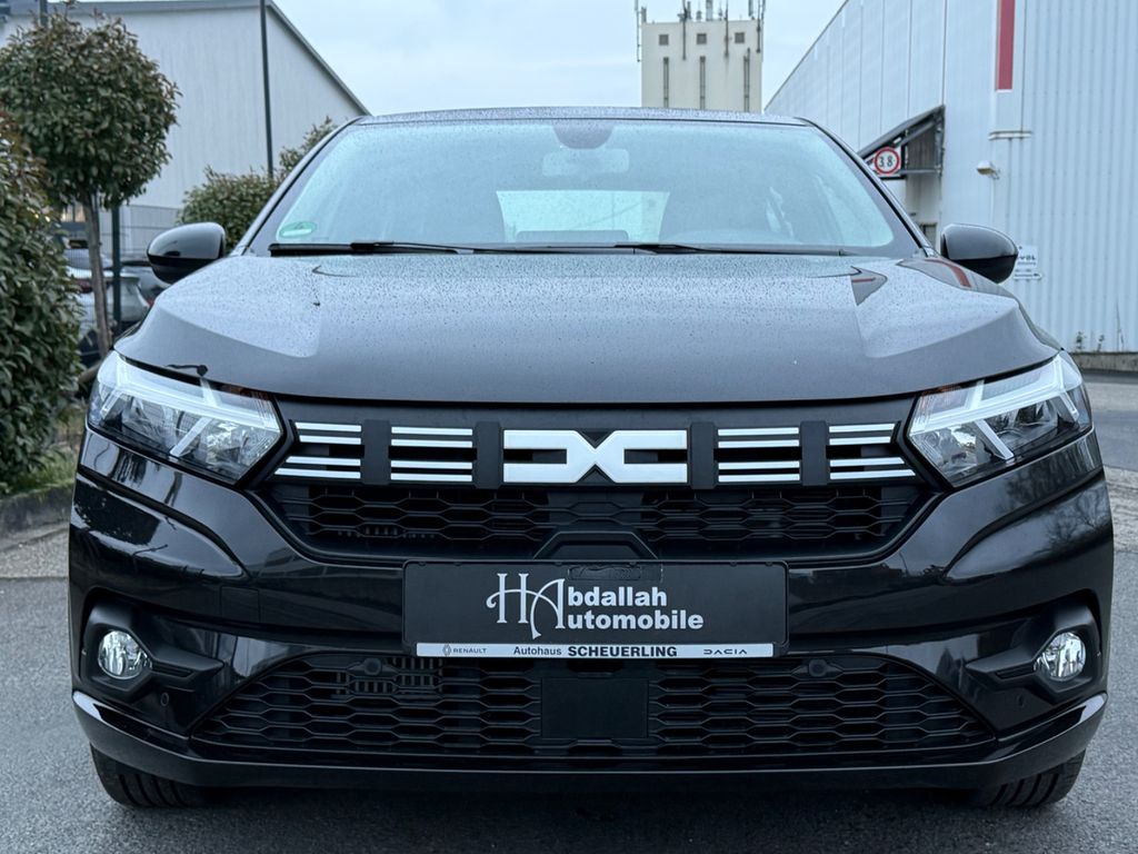 Bild des Angebotes Dacia Logan Black Edition TCe 90 CV Automatik