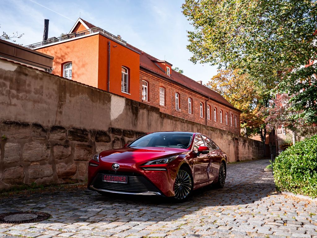 Toyota Mirai Advance / Toyota Relax / 2023
