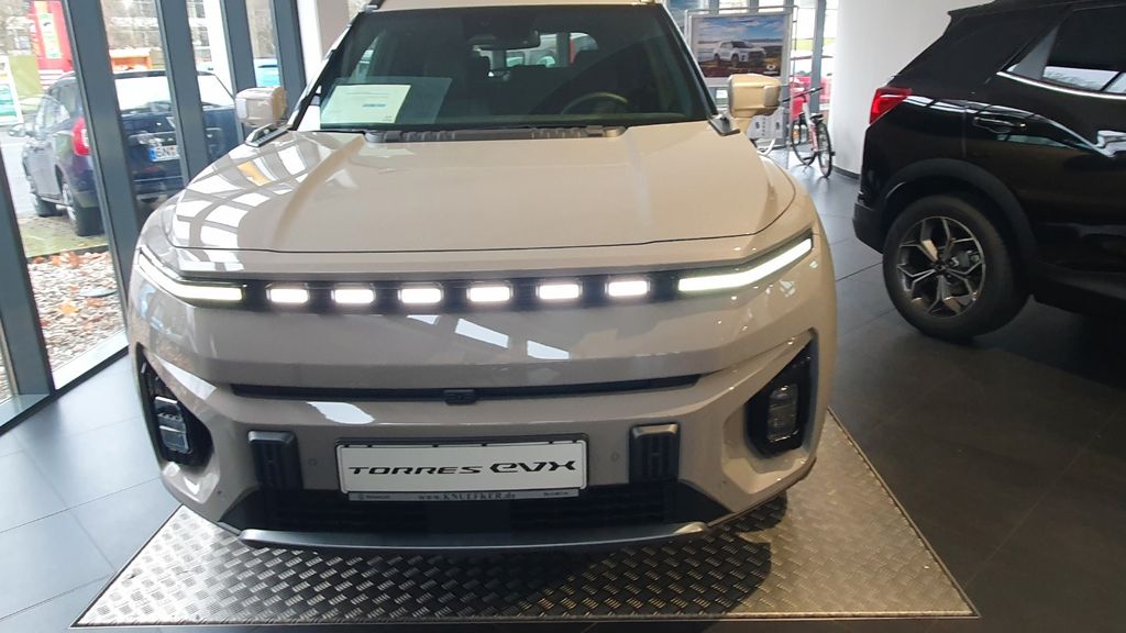 Bild des Angebotes Ssangyong Torres EVX 152kW Titanium, SDach, Wärmepumpe