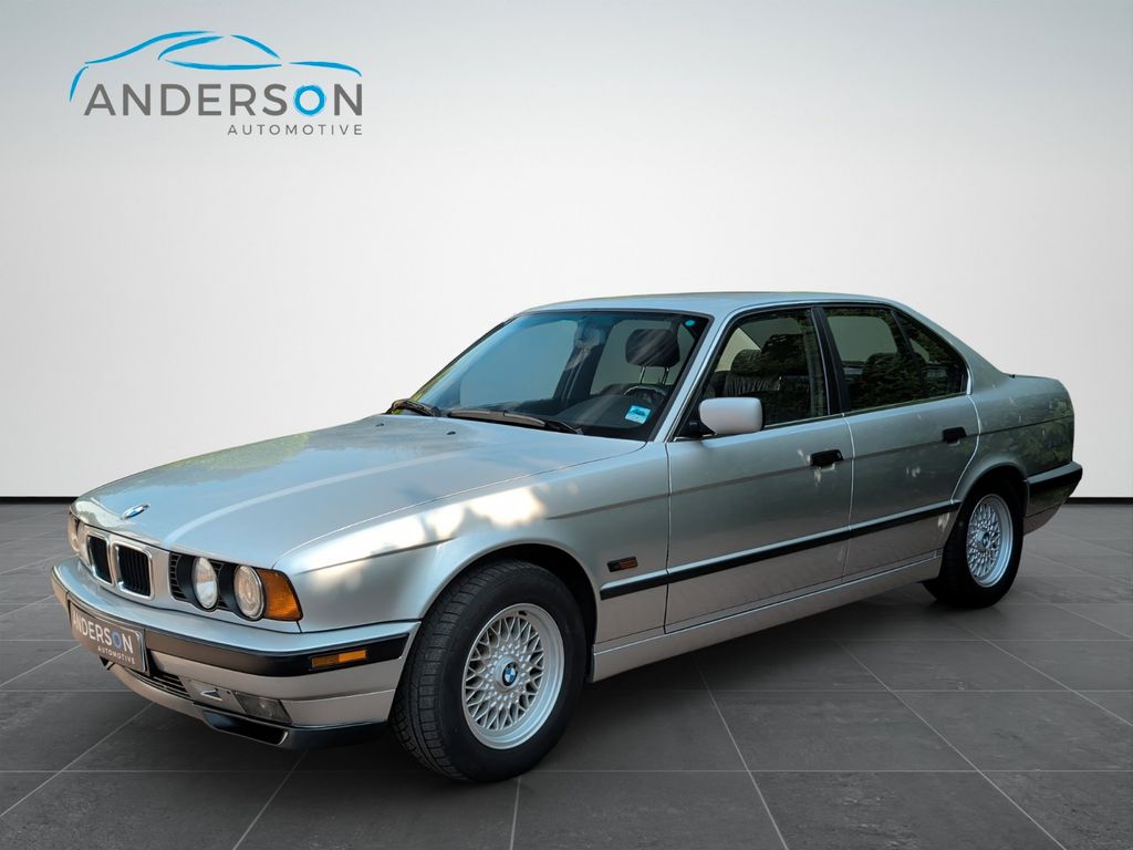 BMW 540i V8 NAVI RADIO KLIMA SHZ LEDER