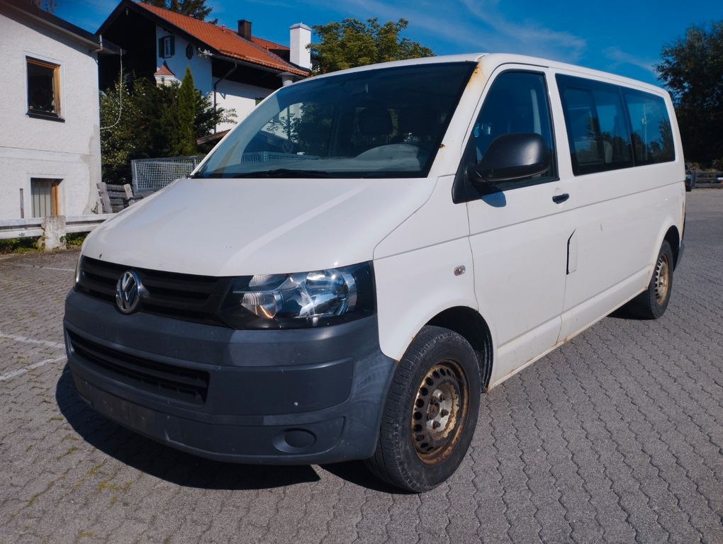 Bild des Angebotes Volkswagen T5 Kombi 2,0 TDI 9 Sitze lang