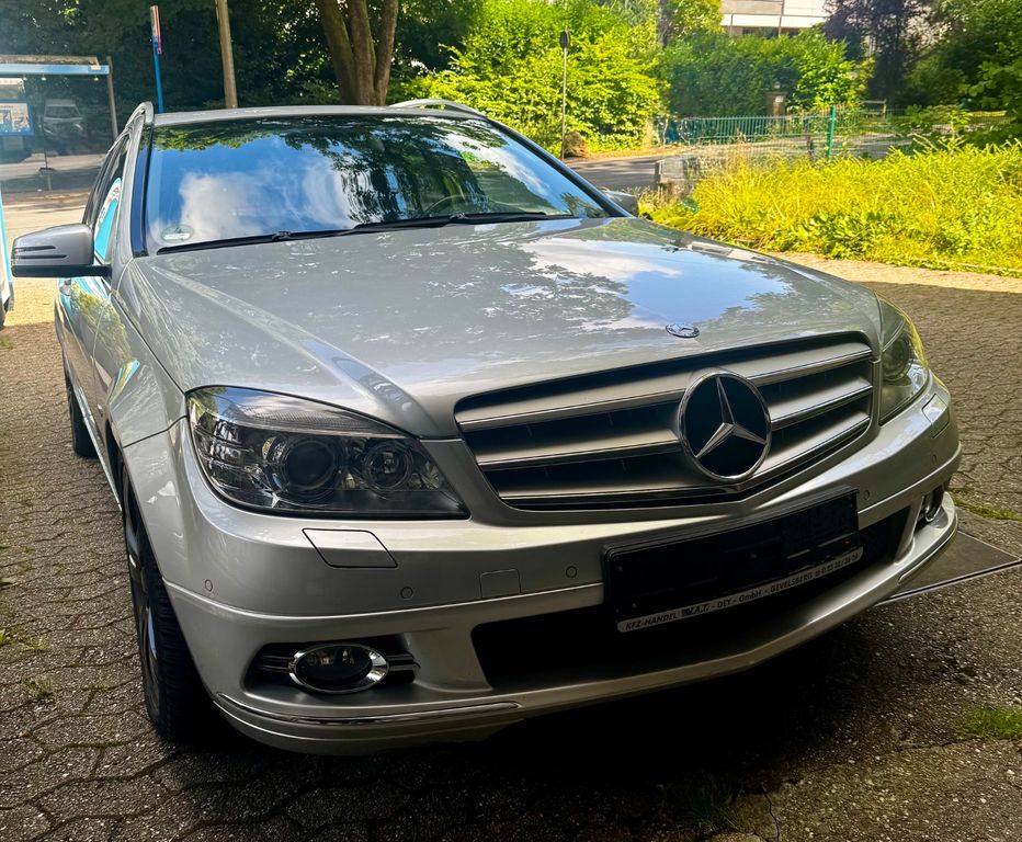 Bild des Angebotes Mercedes-Benz C 180 CGI T BlueEFFICIENCY Autom. -