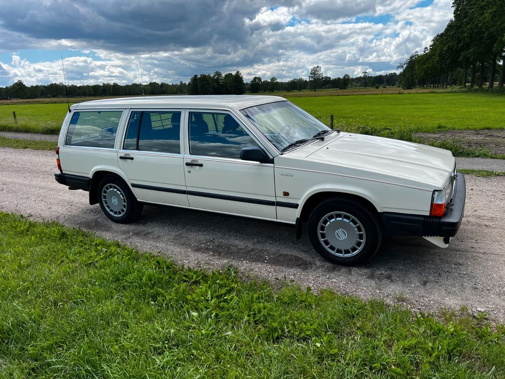 Bild des Angebotes Volvo 745 Estate - Fast wie neu