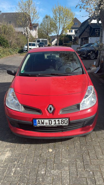 Bild des Angebotes Renault Clio Authentique 1.2 16V 48kW Authentique