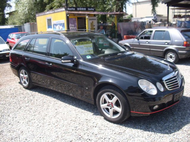 Bild des Angebotes Mercedes-Benz E200 T-Modell  Kompressor