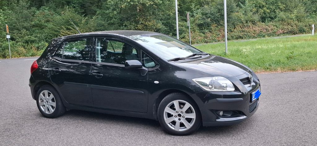 Bild des Angebotes Toyota Auris 1.6-l-Dual-VVT-i luna