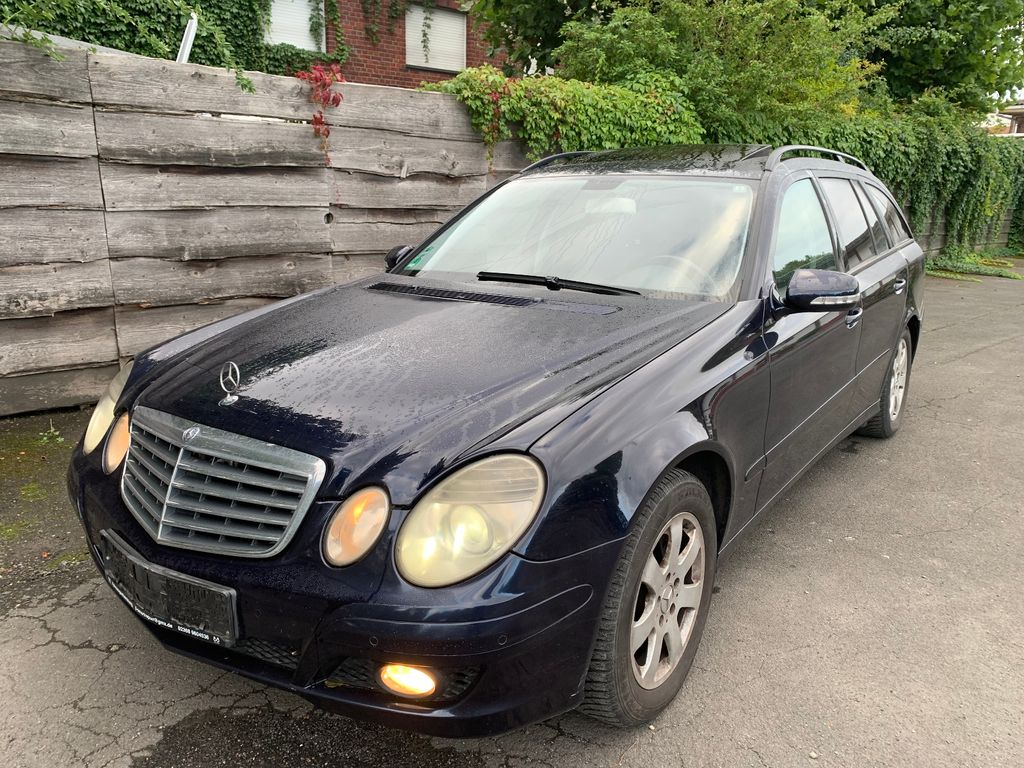 Bild des Angebotes Mercedes-Benz E 220 Kombi CDI Automat GSD Tempo Klima SHZ AHK