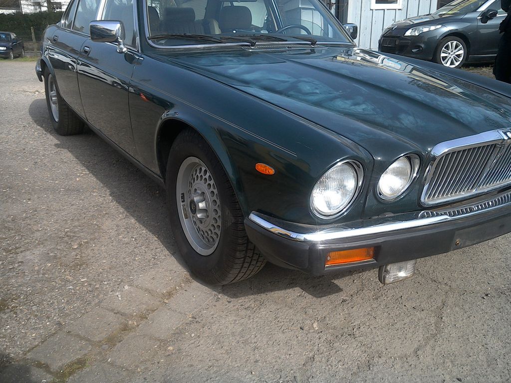 Jaguar XJ12  1.Hand Scheckheft Garagenfund