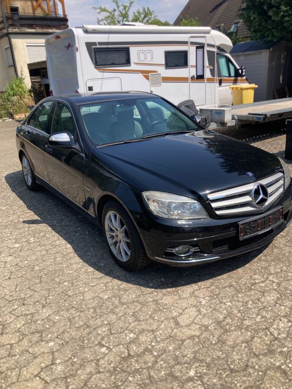 Bild des Angebotes Mercedes-Benz C280 Navi SHZ PDC XENON TÜV