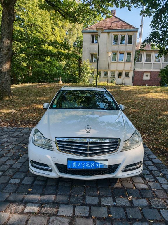 Bild des Angebotes Mercedes-Benz C 300 CDI 4MATIC T Autom. Avantgarde