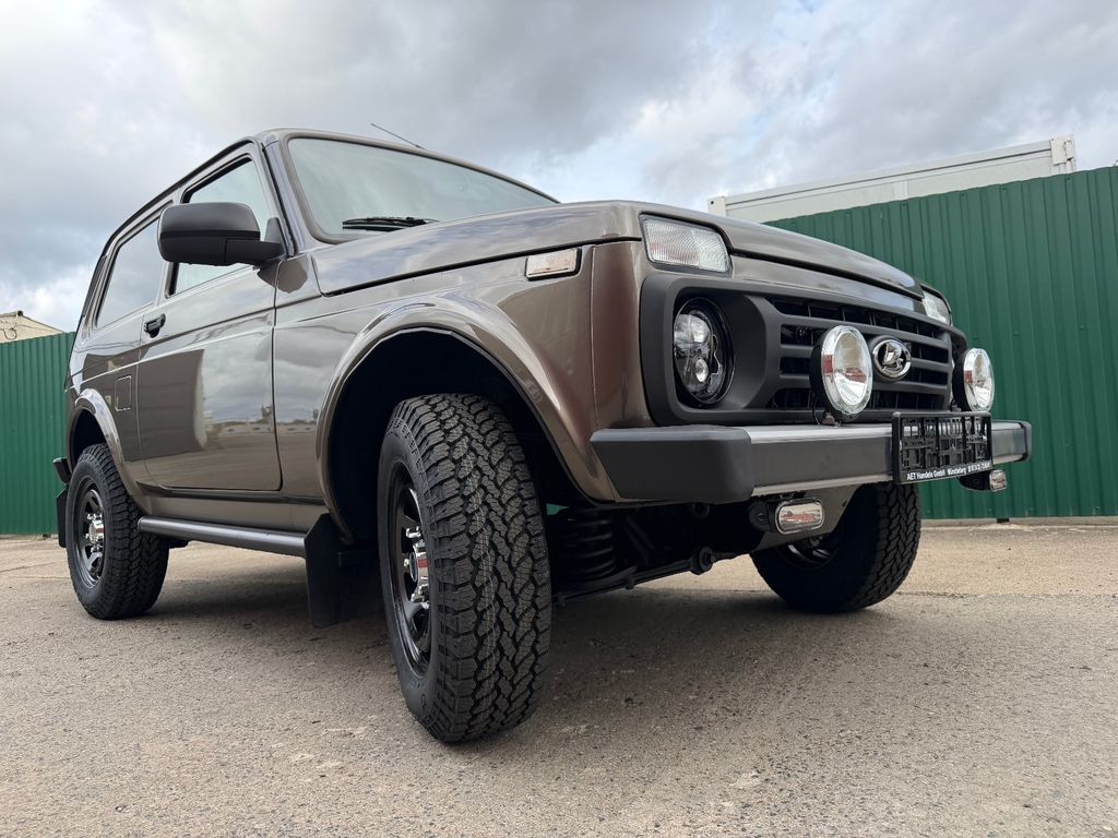 Lada LEGEND "PREMIUM PLUS"! SONDERAUSST. AET-2026!