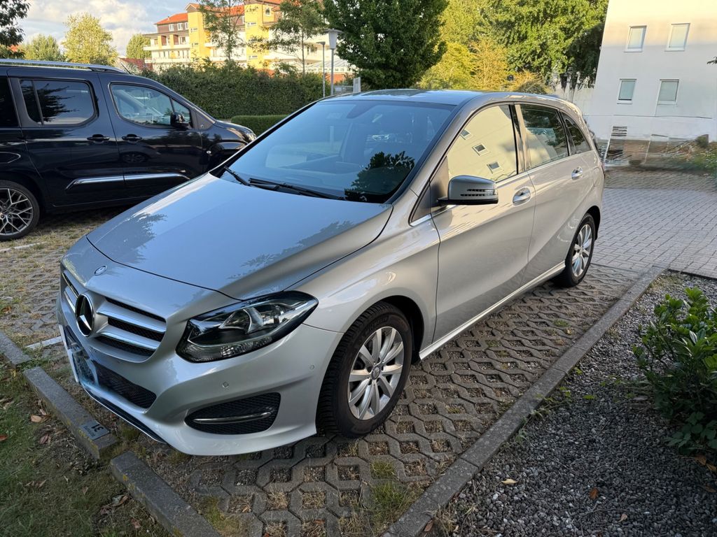 Bild des Angebotes Mercedes-Benz B 200 - WENIG KILOMETER,TÜV NEU, INSPEKTION NEU
