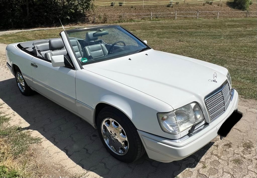 Bild des Angebotes Mercedes-Benz E 320 Cabriolet, gepflegt
