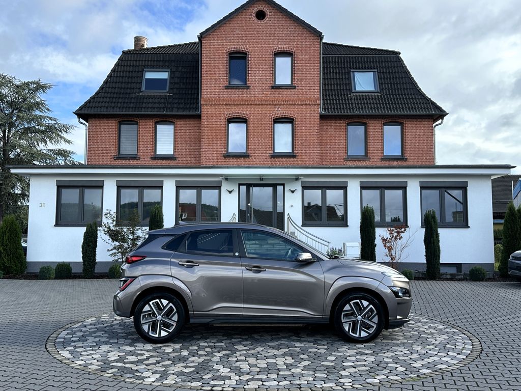 Bild des Angebotes Hyundai Kona Elektro Edition 30+ NAV KREL WÄPU SOH-96,2%