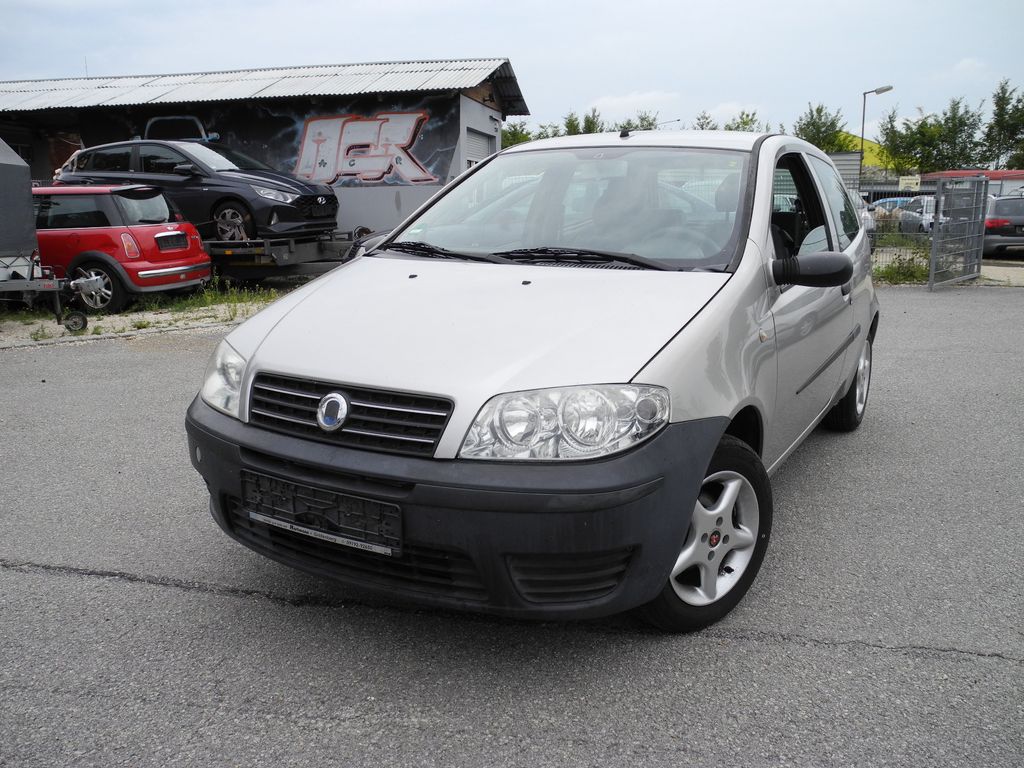 Bild des Angebotes Fiat Punto 1.2 8V Active Clima Servo ZV TÜV , ZR neu