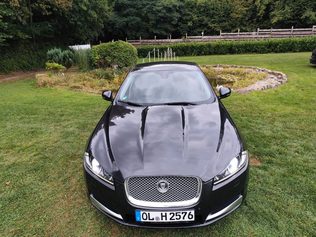Bild des Angebotes Jaguar XF 3.0 V6 Diesel /ÖL-REIFEN-BREMSEN VO&HI NEU