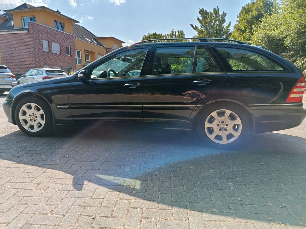 Bild des Angebotes Mercedes-Benz C 200 KOMPRESSOR T AVANTGARDE Avantgarde