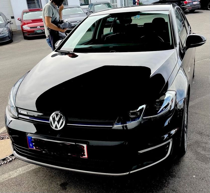 Volkswagen Golf e-Golf e-Golf