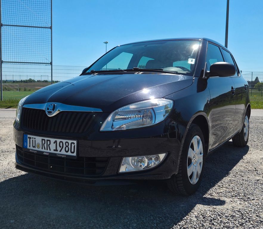 Bild des Angebotes Skoda Fabia 1.2l TSI 86PS. 1FzH. 8-Fach bereift
